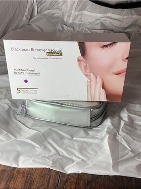 Blackhead Remover Vacuum - Silver Multifunctional Beauty Instrument